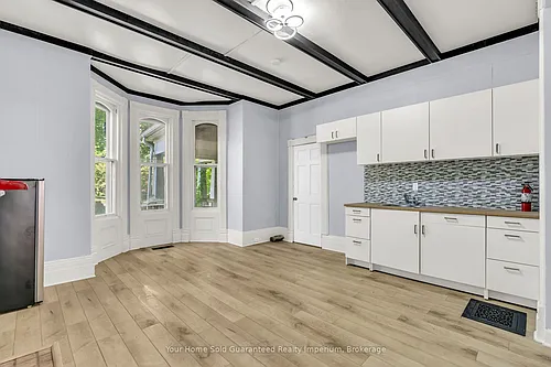 42 Vansittart Ave Photo 1
