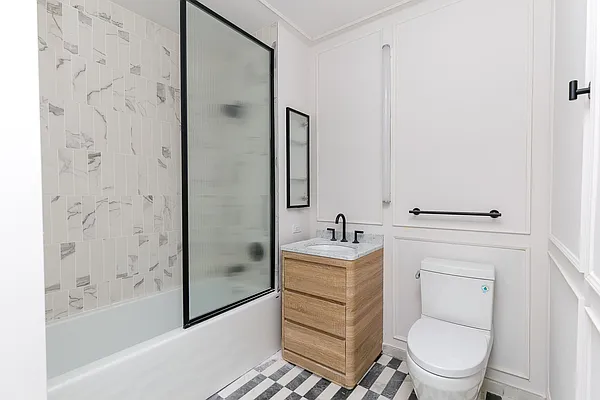 Rented by Nooklyn NYC LLC | media 196