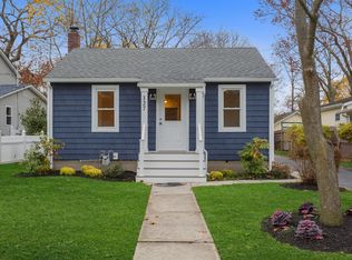 127 Washington Ave, Patchogue, NY 11772