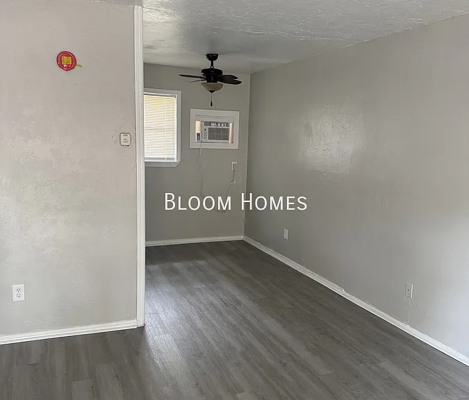 4708 N Central Rd #2 — Photo 2