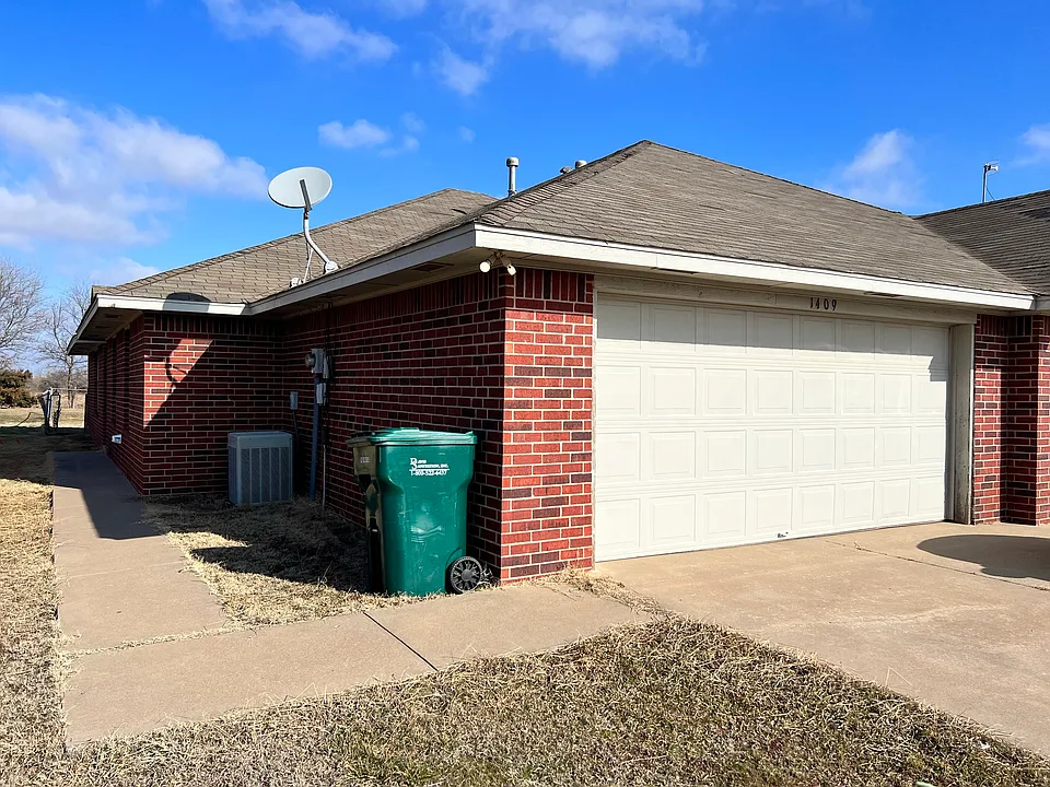 1411 Par Rd #B