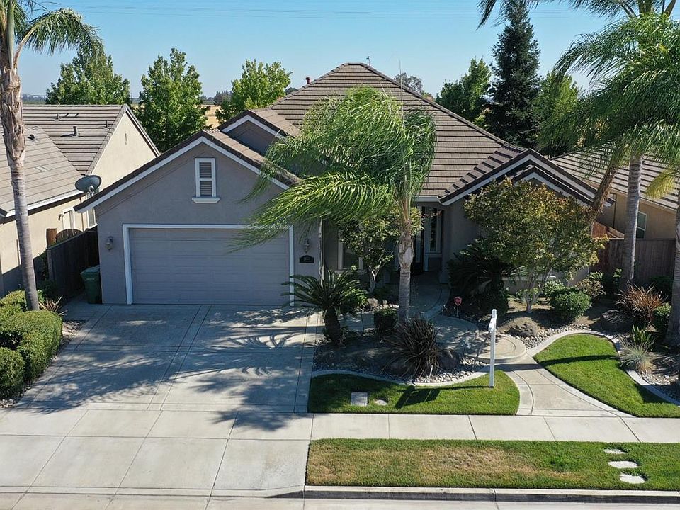 1st image of 1452 Wildwood Dr