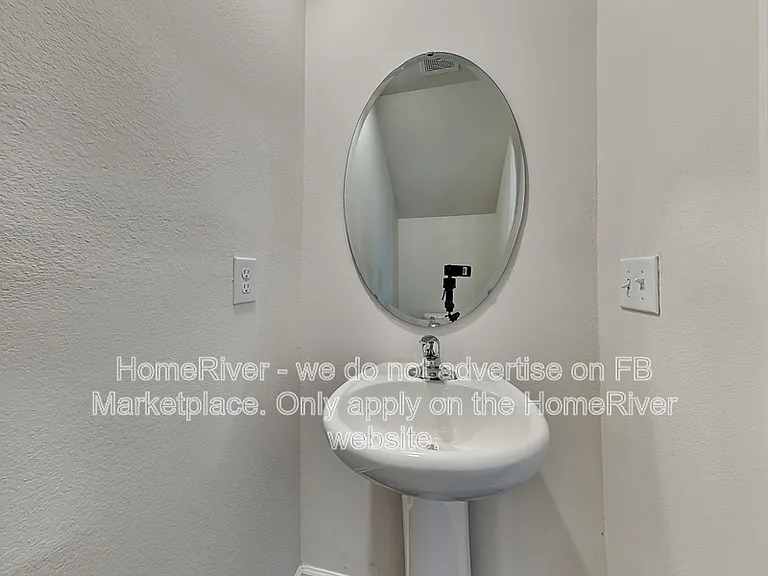 3999 Meredith Woods Ln — Photo 21
