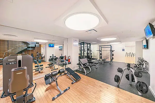 Rented by Vector New York, LLC | media 18