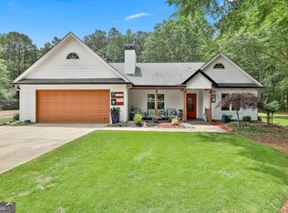 290 Covington Cv, Senoia, GA 30276