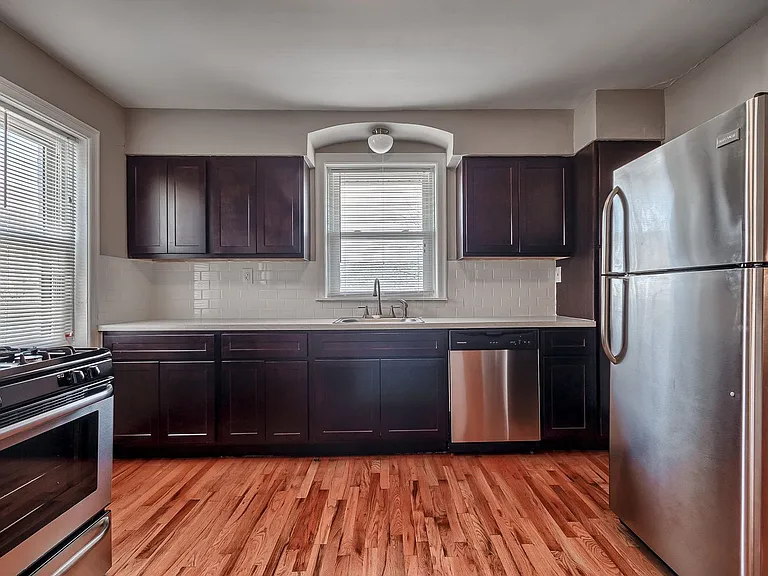 6401 Potomac — Photo 17