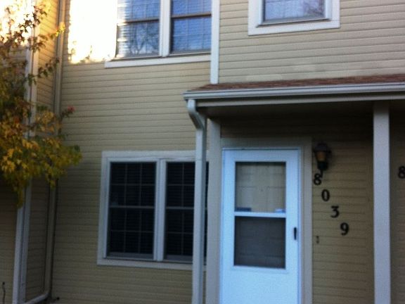 2nd image of 8039 Lexington Park Dr