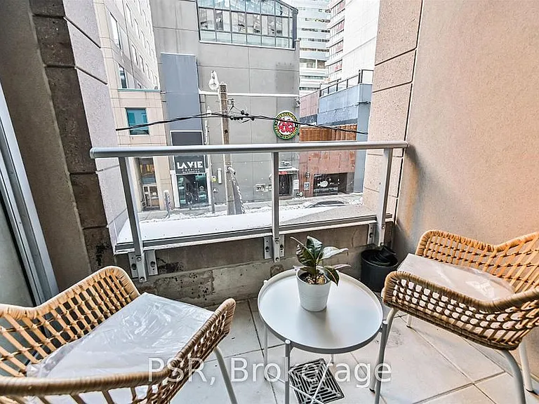 199 Richmond St W #218 — Photo 35