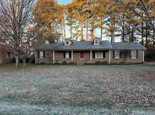 647 Stratford Ln, Rock Hill, SC 29732