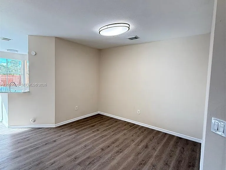 8528 SW 166th Pl #8528 — Photo 6