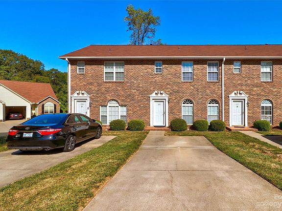 3rd image of 115 Teaberry Ct