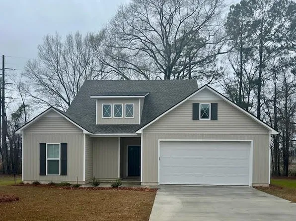 133 Pinewood Dr, Tifton, GA 31793