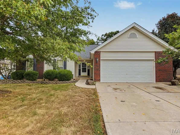 521 Sceptre Rd, Wentzville, MO 63385