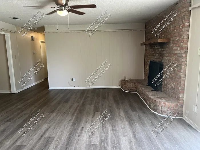 4 bed, 2.0 bath, 1550 sqft, $1,795 — Photo 4