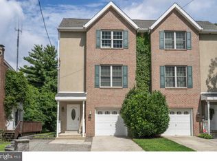 324 Lemonte St, Philadelphia, PA 19128