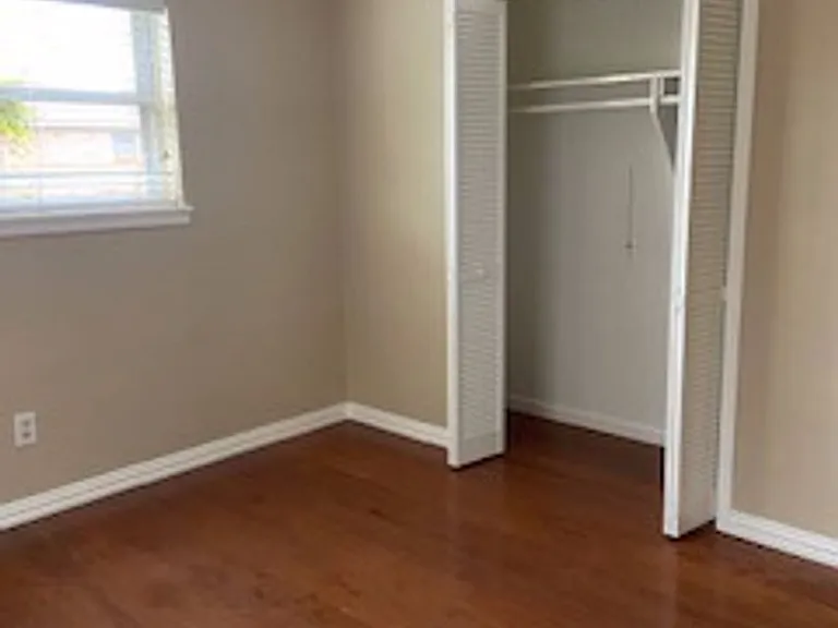 2250 Greenbriar Dr — Photo 21