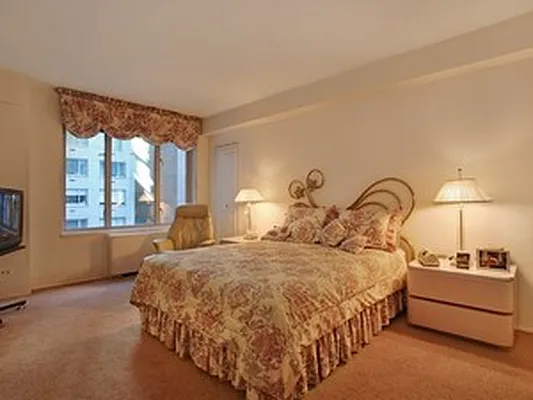 Sold by Corcoran | media 3