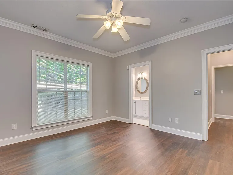 2909 Aylesbury Dr — Photo 16