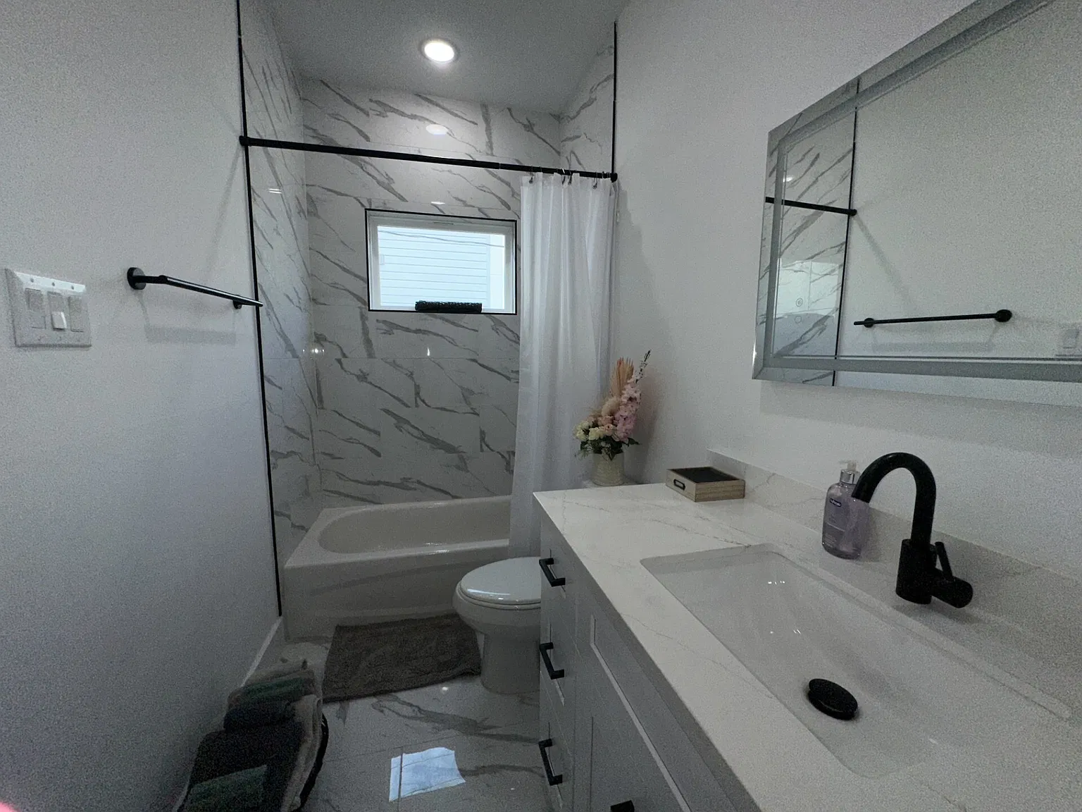 1711 Ruth Street - A — Photo 4