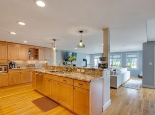 299 Pearl St, Reading, MA 01867