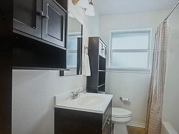 4th image of 230 16th St