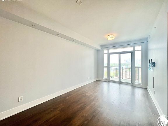 5th image of 144 Park St #607