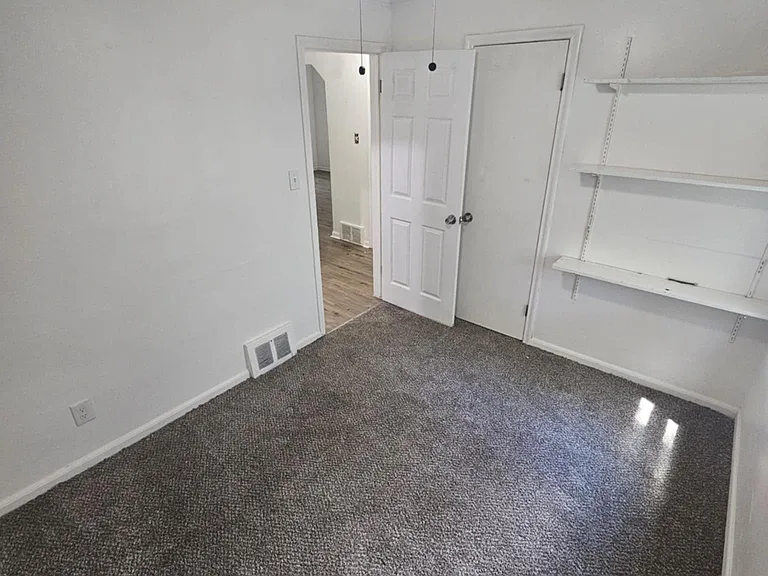 15901 Beaverland St — Photo 20
