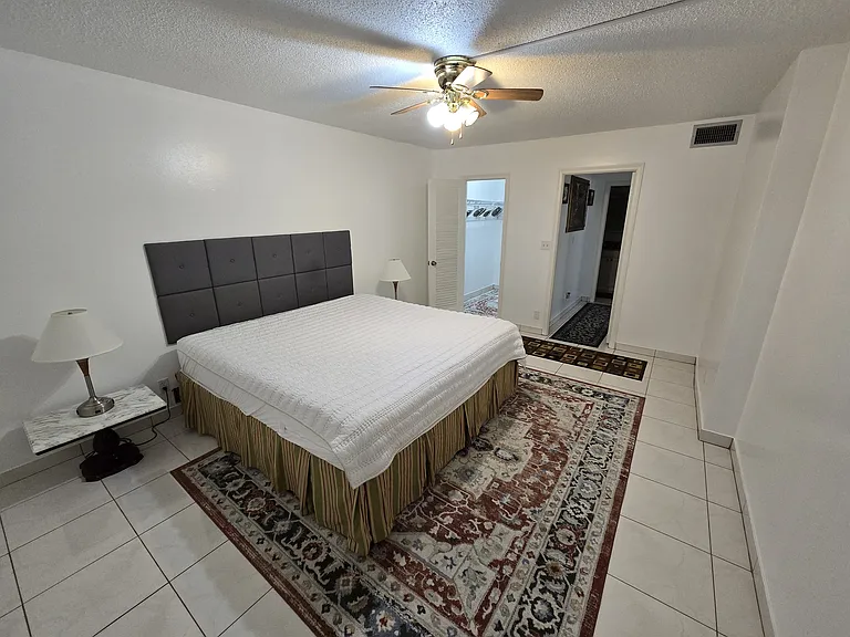 609 NE 14th Ave #404 — Photo 30
