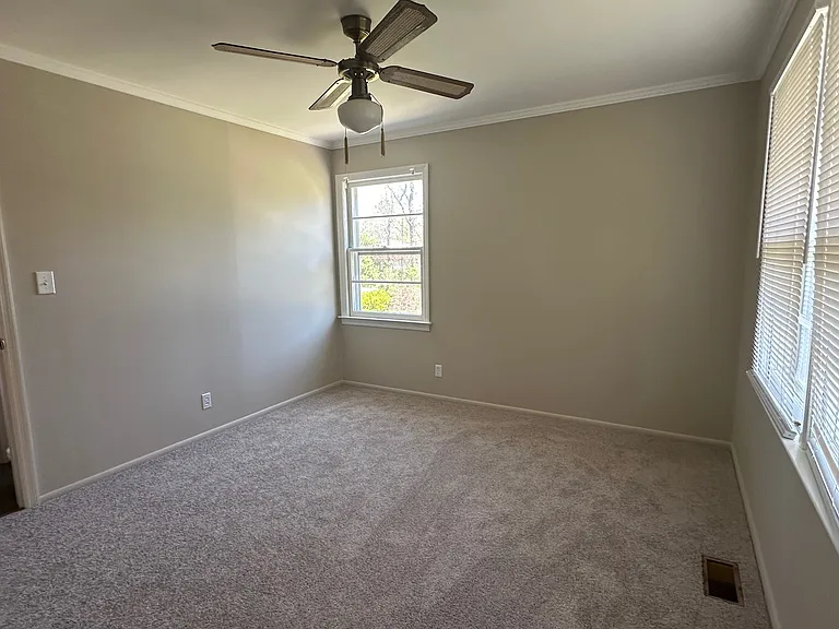 628 Wimbish Rd — Photo 9