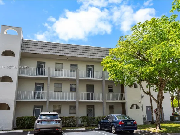 8450 Sunrise Lakes Blvd APT 306, Sunrise, FL 33322