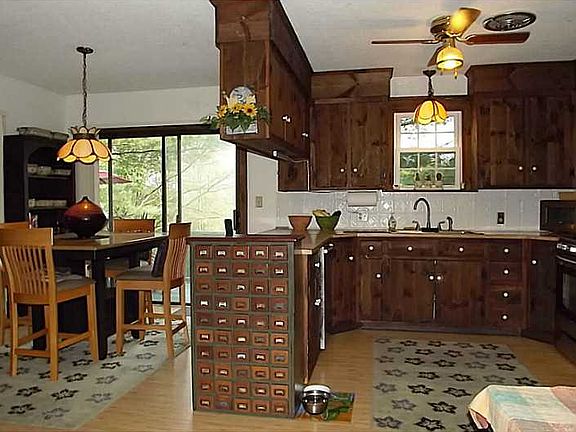 5th image of 109 Knollridge Dr