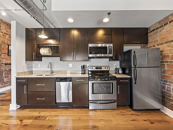 2nd image of 221 N Front St #602