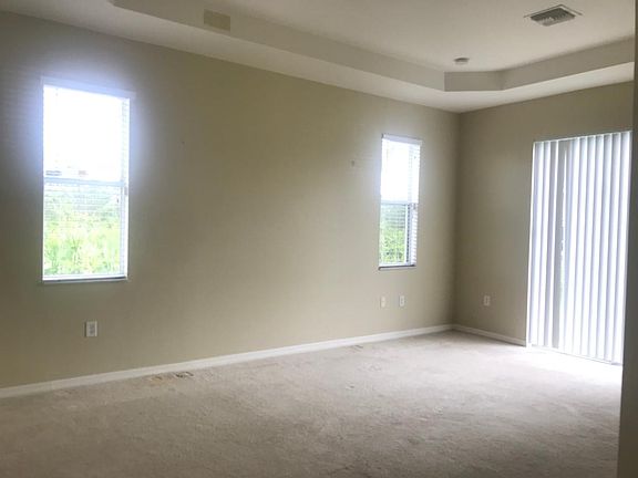 4th image of 718 Jaguar Blvd