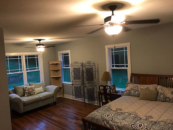 4th image of 8221 Hidden Valley Ct
