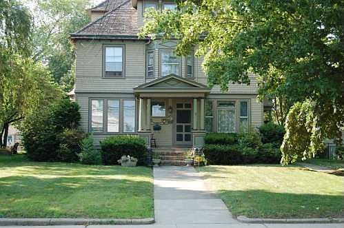 1st image of 132 E Main St