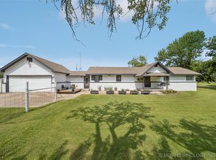 9025 N 156th Rd, Beggs, OK 74421