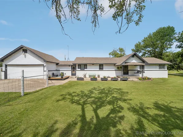 9025 N 156th Rd, Beggs, OK 74421