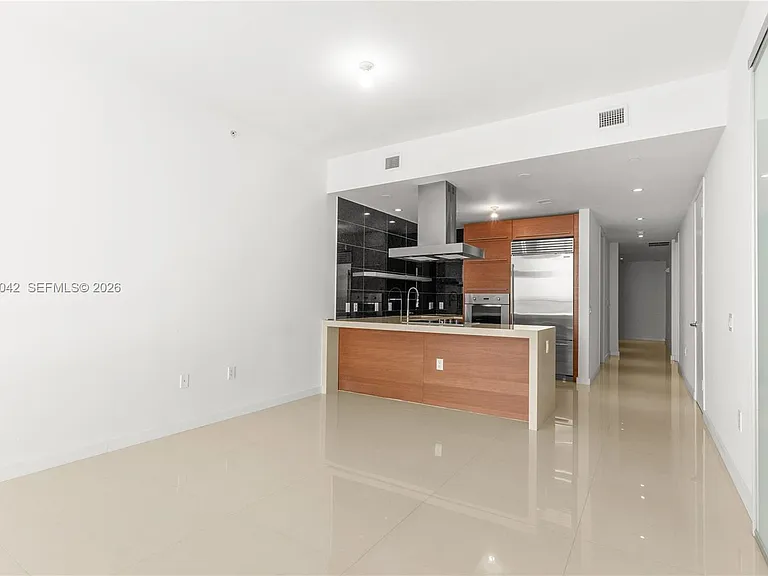1100 Biscayne Blvd #3404 — Photo 14