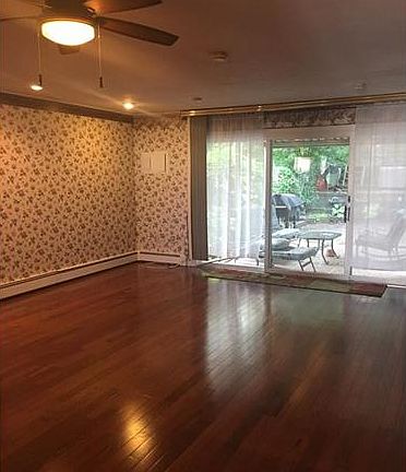 5th image of 47 Hillside Ave