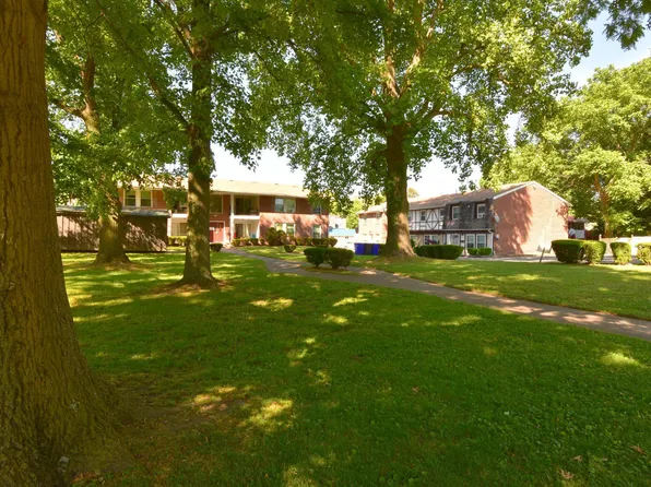 2907 Pine Ave, Erie, PA 16504