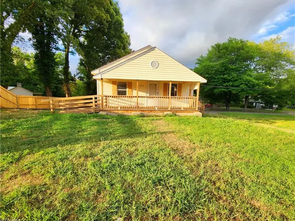 5207 Old Rural Hall Rd, Winston Salem, NC 27105