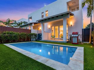 3667 SW 26th St, Miami, FL 33133