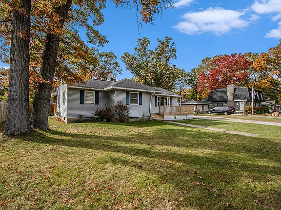 3rd image of 1737 Oak Park Dr