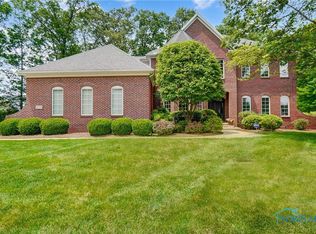8778 Oak Hollow Rd, Sylvania, OH 43560