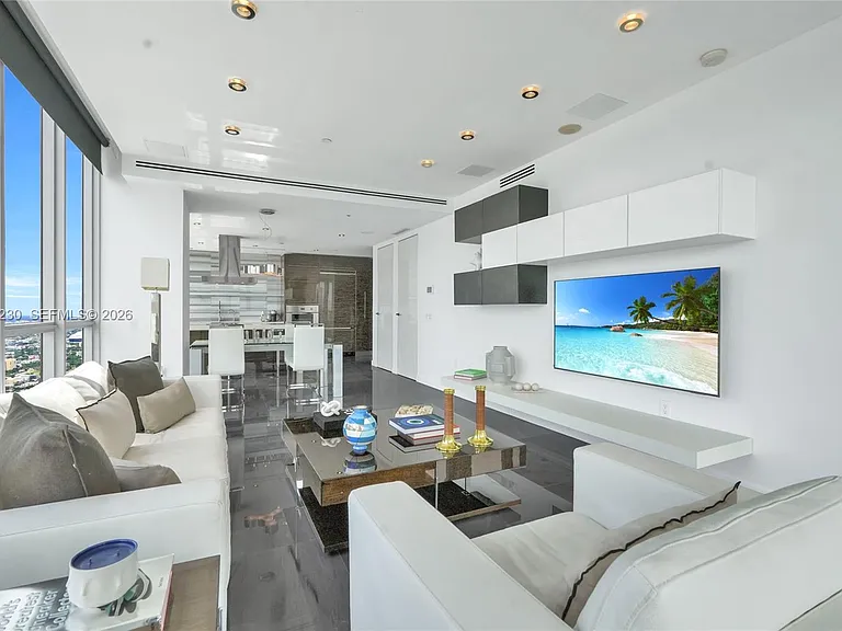 1100 Biscayne Blvd #6001 — Photo 15