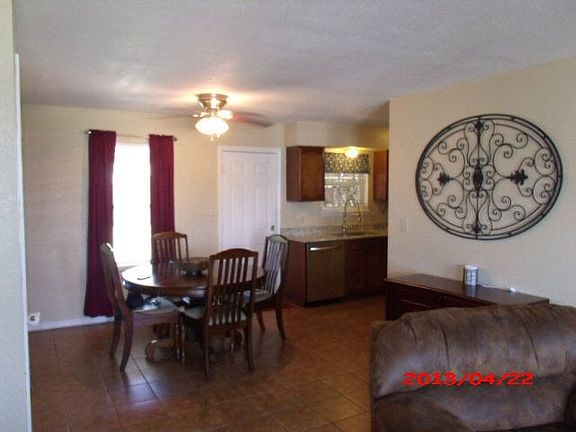 5th image of 111 Wade Dr