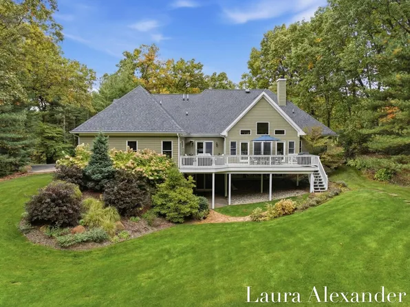 6544 Egypt Ridge Rd NE, Rockford, MI 49341