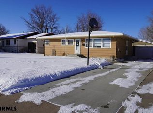 820 J St, Gering, NE 69341