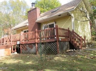 111 Osprey Cir, Bushkill, PA 18324