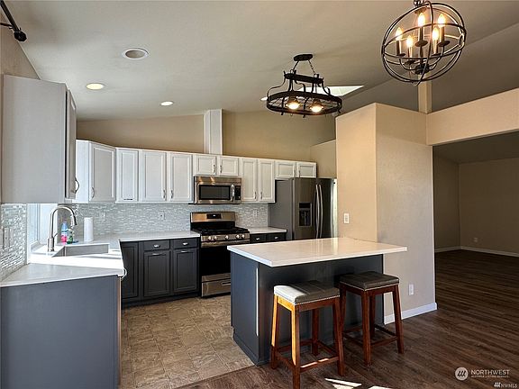 4th image of 106 Prospect Avenue